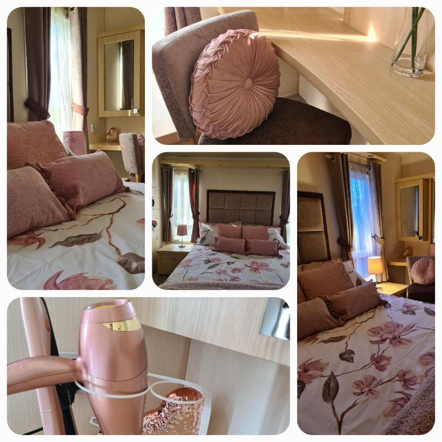 Beautiful 2 Bedroom Caravan, Holiday Park Tenby Saint Florence المظهر الخارجي الصورة